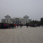 兵馬俑博物館１号坑の隣は始皇帝文物陳列庁、銅車馬が展示されている