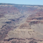 谷底の崖が１７億年前のヴィシュヌ層