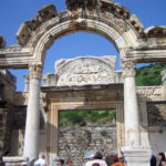 ハドリアヌス神殿