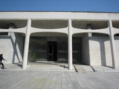 絨毯博物館　正面入口