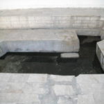 モーゼの泉　今も湧き出ている泉、ペトラに水路を引いた水源がこれ