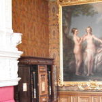 フランソワ１世の居室　ルイ１５世が相次いで寵愛したネール家の３姉妹が「３美神」として描かれた絵に皆の視線が注がれる