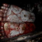 第１窟　横臥像の足の裏、スリランカでは赤く染める。上下少しズレテいるのが涅槃像の特徴