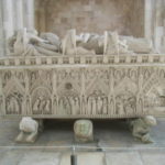アルコバサのサンタ・マリア修道院　イネスの石棺、キリストの生涯が彫刻されている