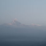 アンナプルナ山群（サランコットの丘）　夜明け前のマチャチャプレ、薄い墨絵のようだ