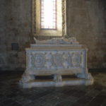 ゼロニモス修道院　ポルトガル最高の詩人、ルイス・デ・カモンイスが眠る石棺