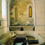 アルコバサのサンタマリア修道院　厨房の水場、アルコ川から水を取り入れていた
