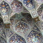 イマーム広場に面したエイワン　鍾乳石飾りの拡大図