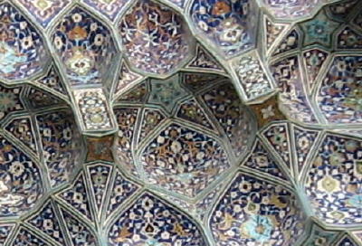 イマーム広場に面したエイワン　鍾乳石飾りの拡大図