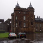 ホリルードハウス宮殿　スッコトランドでのイギリス王室の宮殿、王室がスッコトランドを訪問する時はここに滞在する。