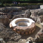 コニンブリガ遺跡　 ホーム 共同浴場のスチームサウナ、セメントで復元しているようで古代ローマ遺跡の雰囲気ではない