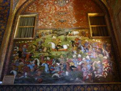 チェヘル・ソトゥーン宮殿 ホーム 大きなフレスコ画、テヘラバードでのイスマイールとトルコの戦い、銃器を装備したトルコ軍に惨敗。イスマイール生涯に一度の敗戦