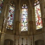 礼拝堂　護衛兵の間からちょっと突き出ている小さな部屋、もとのステンドグラスは爆撃で破壊され、１９５４年に復元された
