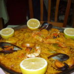 マドリッド　アトーチャ駅前、パエリア