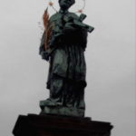 カレル橋　聖ヤン・ネポムツキー像