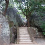 シーギリヤロックの階段　シーギリヤロックの最初の階段、大理石が使われている