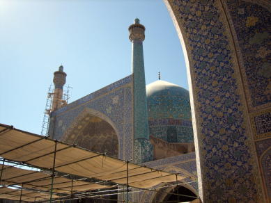 イマームモスク　中央礼拝堂、エイワンとメナーレ