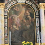 聖母マリア教会　マグダラのマリアの祭壇、十字架か降ろされたイエスの傍で祈りを捧げている