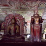 第２窟　釈迦坐像と弥勒菩薩