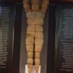 州立考古学博物館　テラモーネのオリジナル、身長７．５ｍ