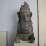 バスタン考古学博物館（国立）　人面有翼獣像、スフインクスである