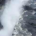 ビクトリアの滝遊覧飛行　斜め上流からのイースタン・キャタラクトの眺め