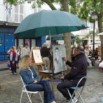 テルトル広場　肖像画を描く画家で一杯。