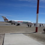 ウユニ塩湖　アマゾネス航空でラパスに戻る