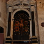 聖ロヴロ大聖堂　副祭壇、キリストの磔刑