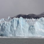 蒼白い氷河　魅入られるような蒼白き氷河