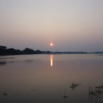 ティッサマララワの夕日　ヤーラサファリの基地、ティッサマララワの池に沈む夕日