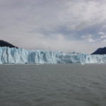 蒼白い氷河　何度見ても美しい