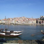 ポルト　ドウロ川に浮かぶラベーロ船